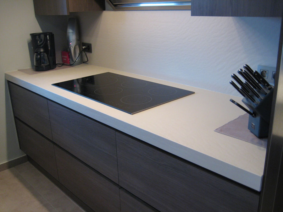Keukenwerkbladen in kwartscomposiet Vanilla, randafwerking in verstek